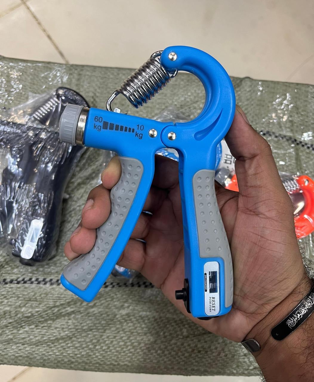 Hand Gripper With Counter